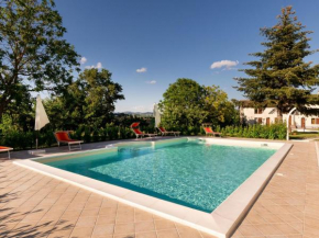 Amazing apartment in Sassoferrato with shared pool